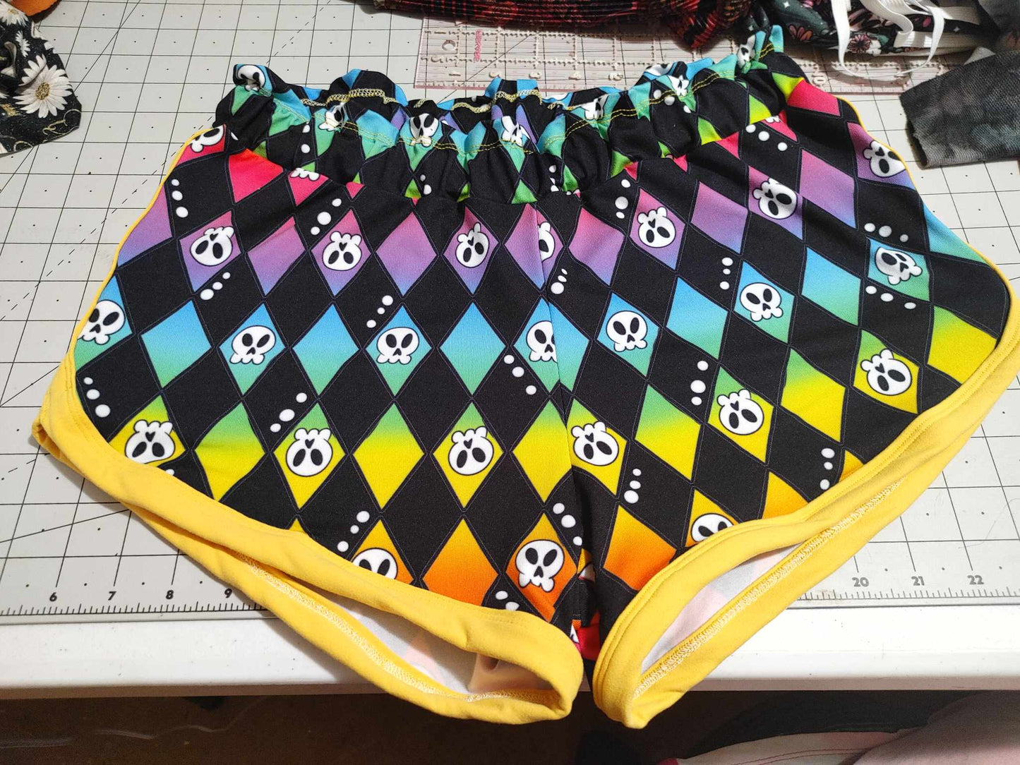 ADULT RETRO SHORTIES